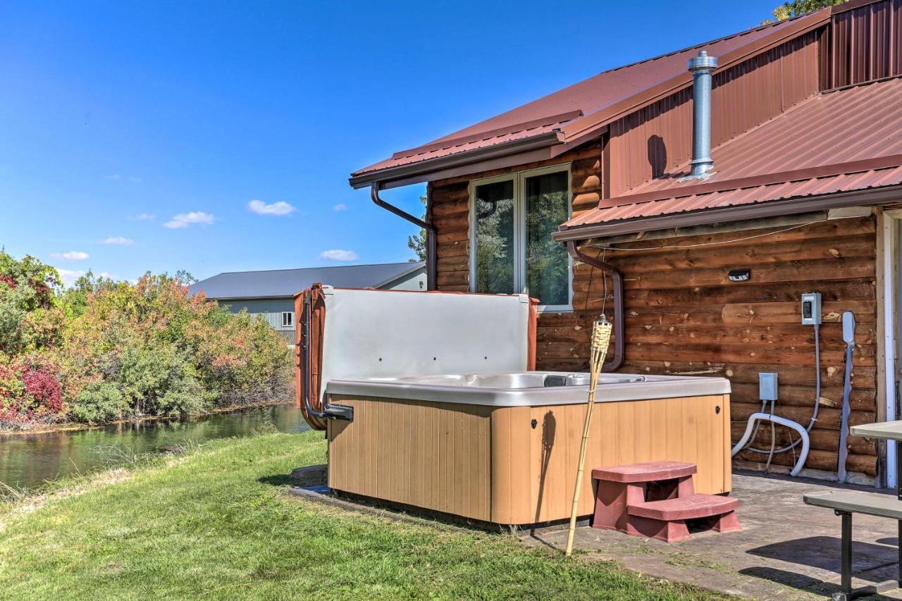 Rustic Spearfish Cabin On 12-Acre Trout Farm エクステリア 写真